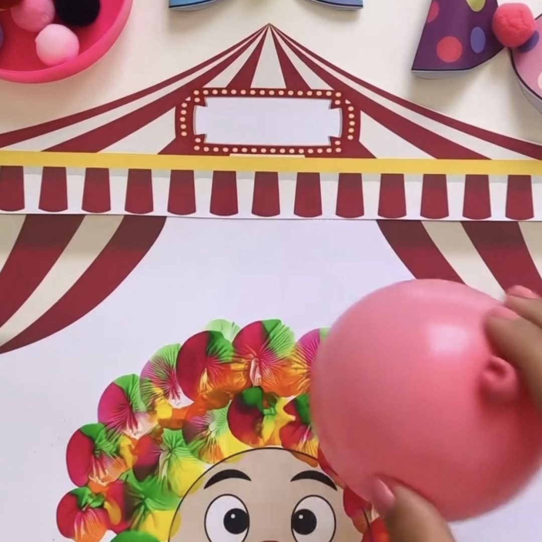 🎪Mini kit circo com Cartaz Palhacinho colaborativo + bambolê!